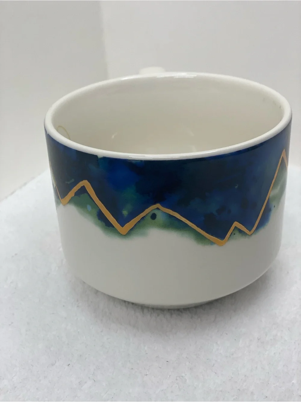 Starbucks 2015 Artisan Series 06/08 12 ounce Coffee Mug Mountain Design Gold RIm